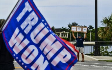 Brojni Trumpovi pristaše iskazali su mu podršku nakon osuđujuće presude