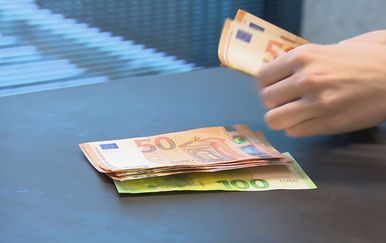 kako izgleda osobna iskaznica prosječnog hrvatskog radnika, kolike su plaće