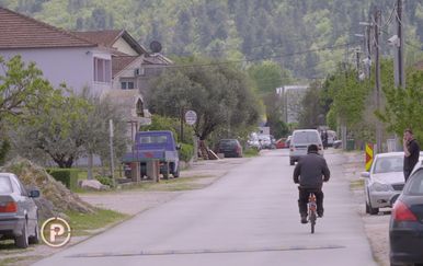 Ni u vrt bez dokumenata! Svaki izlazak iz kuće za njih je i prelazak granice