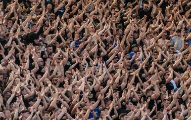 Navijači na derbiju