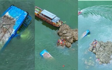 Četiri turistička broda prevrnuli su snažni vjetrovi u Kini, u moru je završilo 84, poginulo je desetero