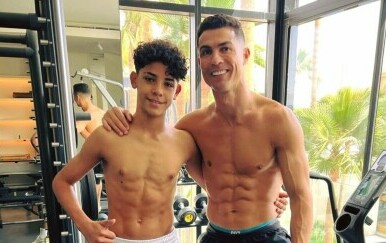 Cristiano Ronaldo sa sinom