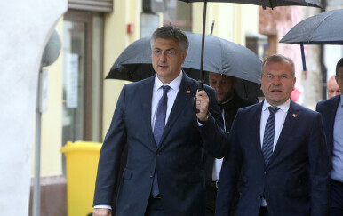 Plenković: "U Splitu se vodi veliki rat između lijevih opcija"