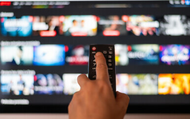 Pregled filmova i serija na streaming servisu, ilustracija