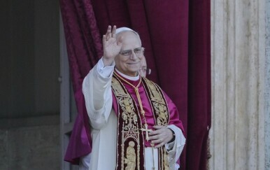 Lav XIV. slavi prijepodne prvu misu kao papa