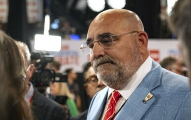 Trumpov izborni stručnjak radi na svrgavanju albanskog premijera