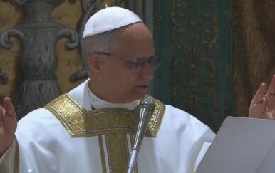 Lav XIV. slavi prijepodne prvu misu kao papa