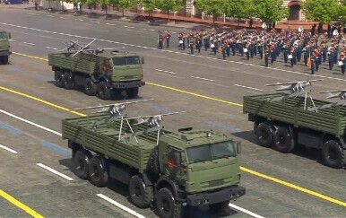 Ruski dronovi na paradi na Crvenom trgu - 1