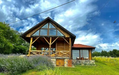 Vikendica Aurora u Jugovcu, Karlovačka županija, Airbnb