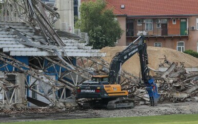 Rušenje zapadne tribine stadiona u Kranjčevićevoj