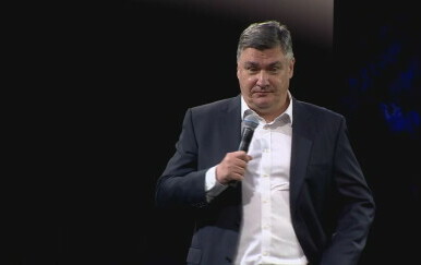 Na otvorenju Dana komunikacija u Rovinju govor je održao hrvatski predsjednik Zoran Milanović