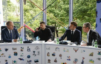 Volodimir Zelenski nakon razgovora s Trumpom i europskim čelnicima: "Moraju postojati jake sankcije"