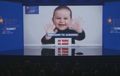 Summit Europske političke zajednice - 1