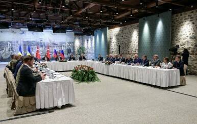 Ukrajinski i ruski pregovarači načelno dogovorili novi sastanak - Turska