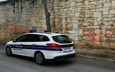 Pula: Trogodišnji dječak teško ozlijeđen u prometnoj nesreći