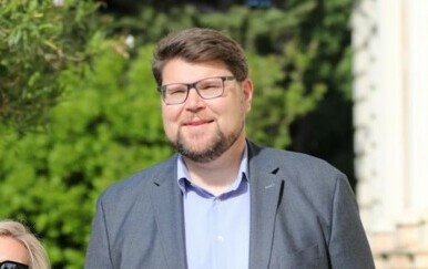 Peđa Grbin s obitelji - 4
