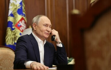Trump će danas razgovarati s Putinom o kraju rata u Ukrajini