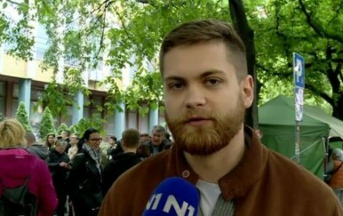 Milan Čanak, sin profesorice Marije Vasić