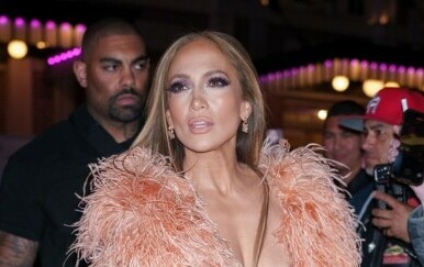Jennifer Lopez - 3