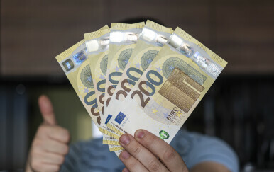 Državni zavod za statistiku objavio je podatke o prosjeku plaća za travanj 2025.