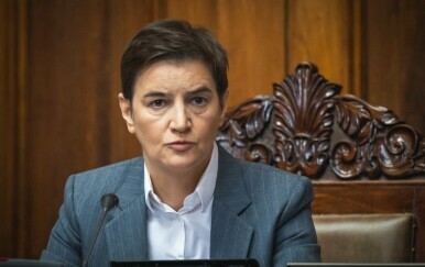 Ana Brnabić pobijesnila na Tonina Piculu