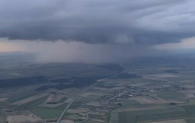 FOTO/VIDEO Apokaliptične scene nad slavonskim nebom