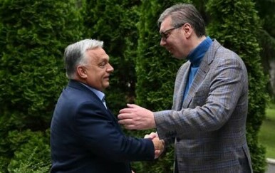 Aleksandar Vučić objavio je još jedan bizaran video s Viktorom Orbanom