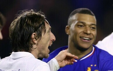 Luka Modrić i Kylian Mbappe