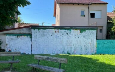 Mural koji su oslikala djeca iz osnovne škole u zagrebačkom naselju Špansko, netko je prebojao