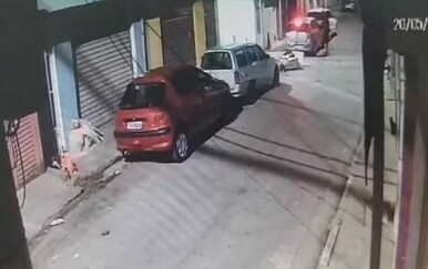 Snimka muškarca koji je ubio svoju ženu pa ju bacio u rijeku punu pirana