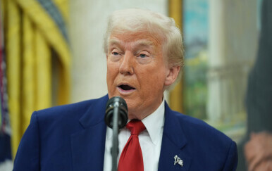 Dečki s Wall Streeta Donalda Trumpa zovu TACO, a to ga strašno nervira