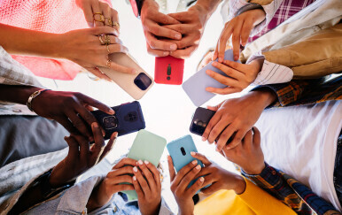 Sljedeće bi godine cijene pametnih telefona mogle značajno porasti