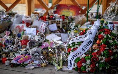 Novi detalji tragedije u Švicarskoj, vlasnica navodno napustila bar u plamenu