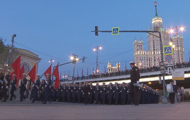 Putin bi primirje za svoju paradu