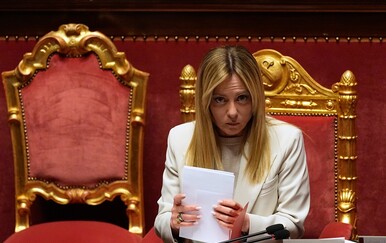 Giorgia Meloni osudila fotografiju napravljenu umjetnom inteligencijom na kojoj je u donjem rublju