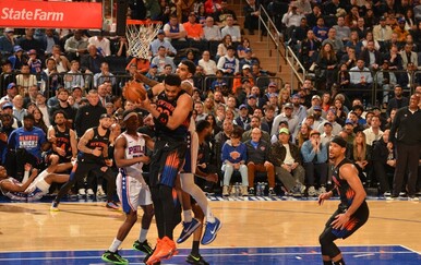 Knicksi i drugi put dobili Sixerse, San Antonio razmontirao Minnesotu za izjednačenje