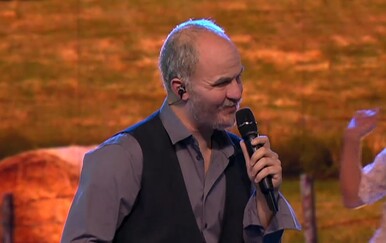 Sven Pocrnić kao Đorđe Balašević u showu Tvoje lice zvuči poznato