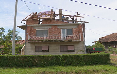 Zbraja se šteta nakon nevremena. Oštećene su kuće, neke su bez struje: "Bilo je strašno, kao da je tornado prošao"