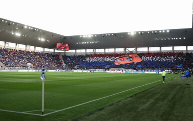 FOTO Bad Blue Boysi razvili veliku koreografiju preko južne tribine Opus Arene