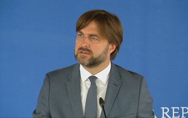 Ćorić: I rate za mobitele ulaze pod stroža pravila kreditiranja