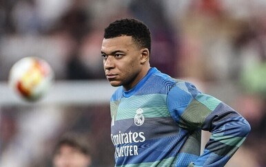 Mbappe izazvao novu buru u Madridu: "Trener mi je rekao da sam četvrti napadač"