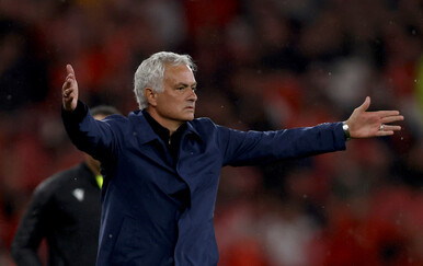 Mourinho odradio sezonu bez ijednog poraza i ostao bez ičega