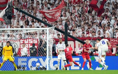 VIDEO Jeste li primijetili transparent na tribini dok je Tielemans zabijao eurogolčinu?