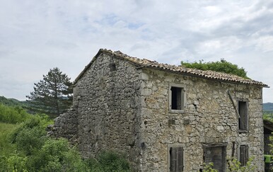 Panoramski pogled, mir i velik potencijal: U Istri se prodaje kuća kakvu je sve teže pronaći