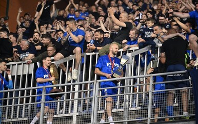 Igrači Dinama proslavili titulu s Bad Blue Boysima na sjeveru