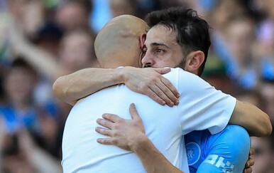 Pep se raspao usred utakmice! Etihad ispratio legendu, igrači mu priredili špalir