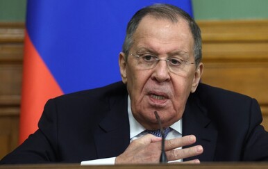 Lavrov traži od Rubija da se evakuira američka ambasada u Kijevu