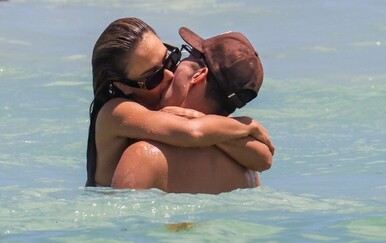Jessica Alba više ne skriva koliko je zaljubljena: strastvene fotografije s mlađim glumcem obišle internet