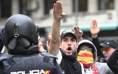 Desnica na udaru Bruxellesa: Prijeti ukidanje stranaka