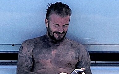 David Beckham uhvaćen bez majice na luksuznoj jahti: U kupaćem pokazao isklesano tijelo i brojne tetovaže